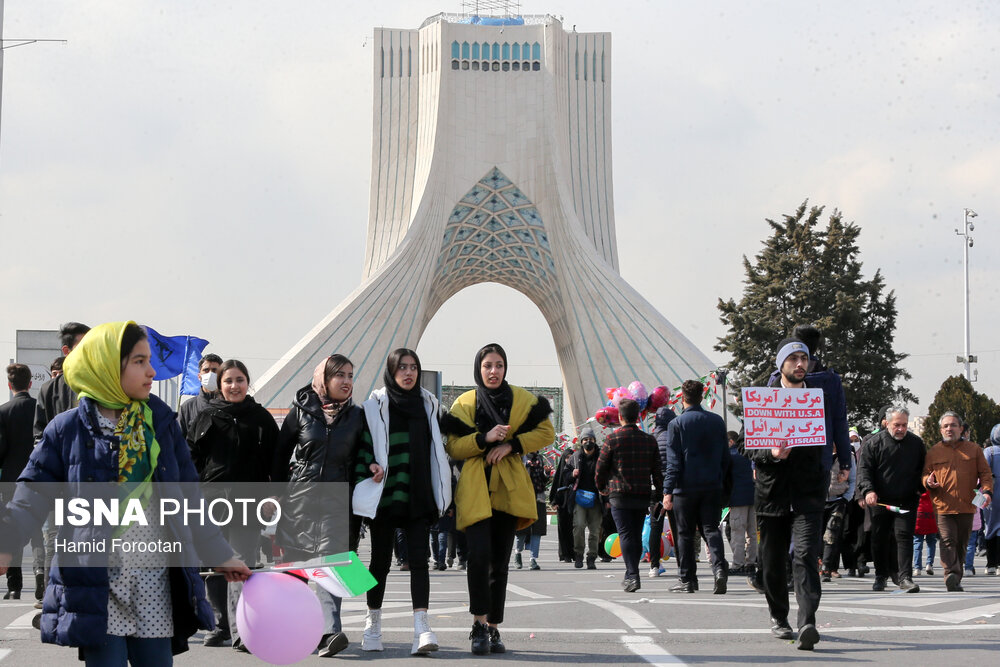 ارائه خدمات هلال احمر به بیش از ۱۹ هزار نفر در راهپیمایی ۲۲ بهمن